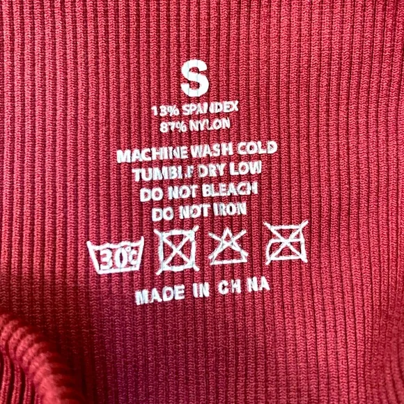 Maroon compression leggings - Picture 3 of 3